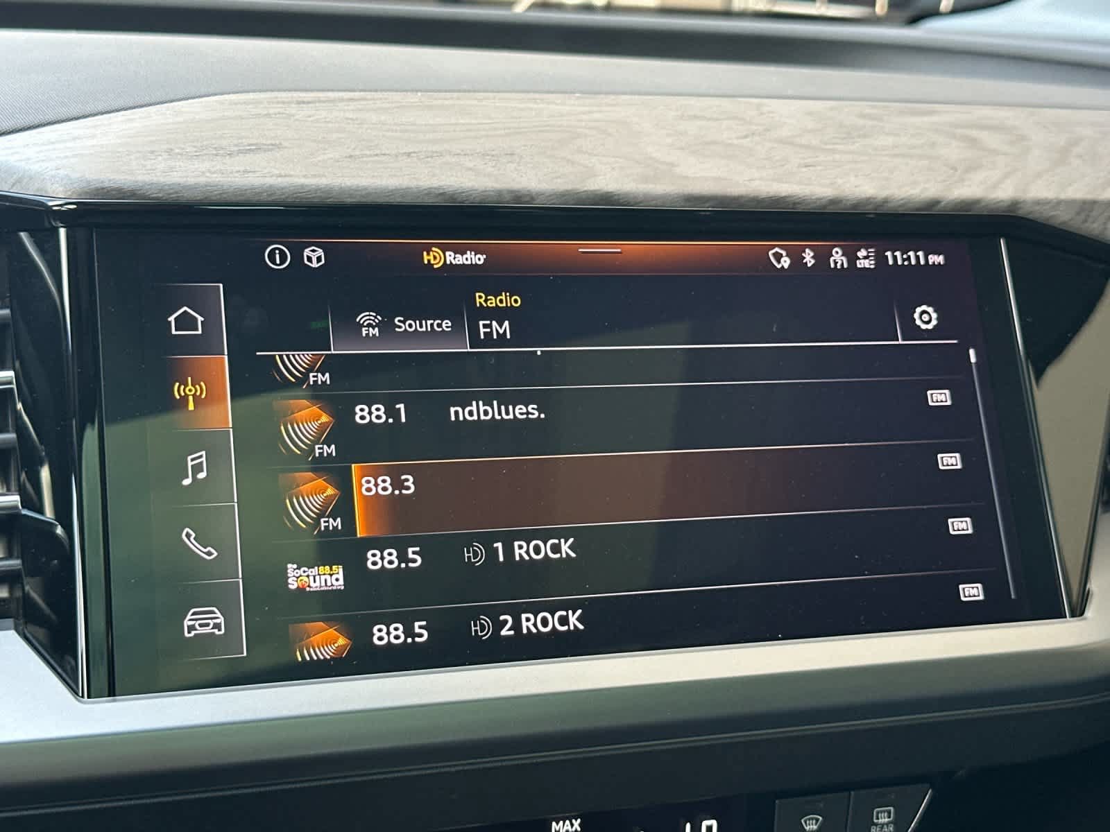 Used 2024 Audi Q4 e-tron Premium AWD/4WD image 18