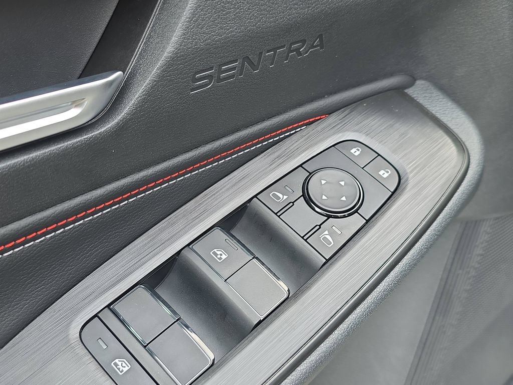 New 2026 Nissan Sentra SR w/ Floor Mat Package FWD image 22