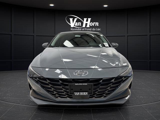Used 2023 Hyundai Elantra Limited image 12