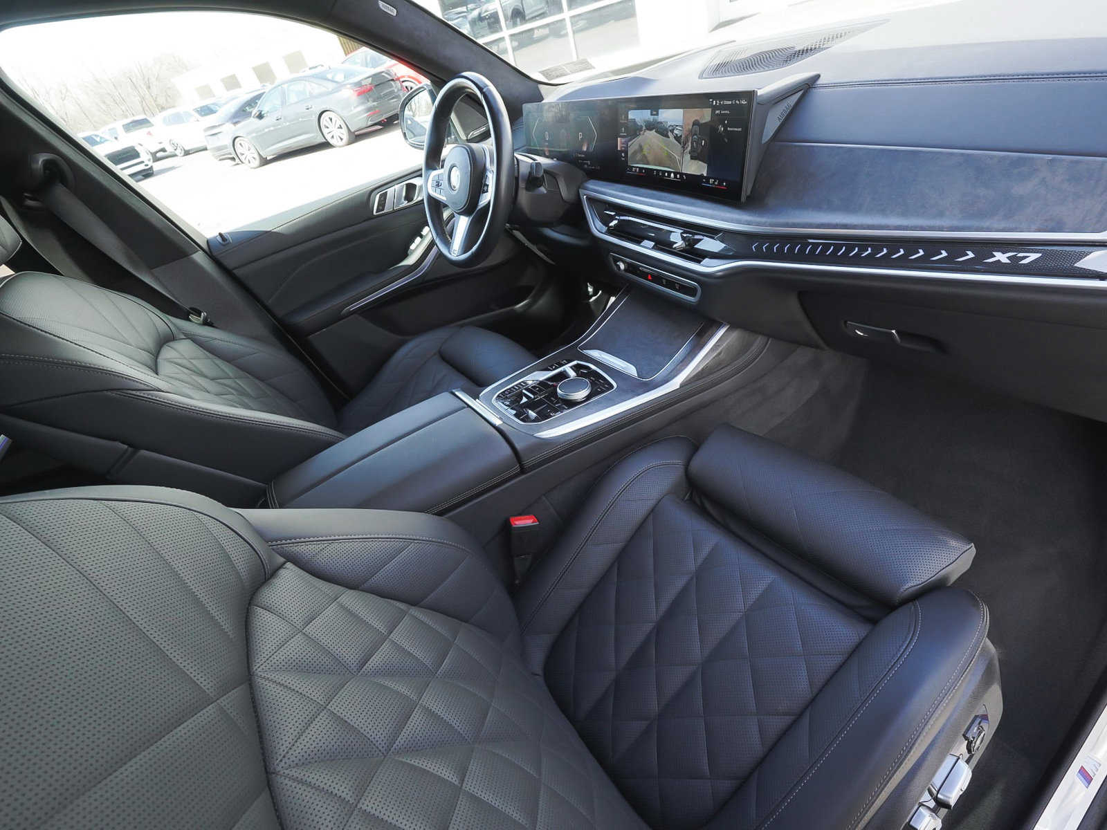 Used 2025 BMW X7 xDrive40i image 46