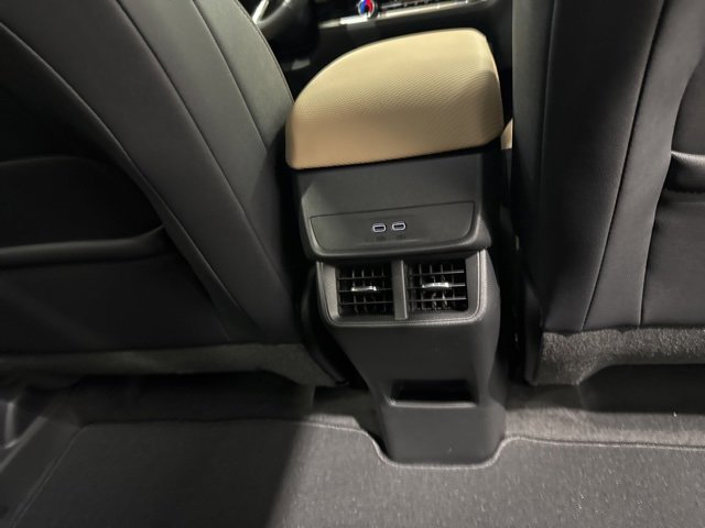 New 2026 Chevrolet Equinox ACTIV w/ Safety and Technology Package image 16