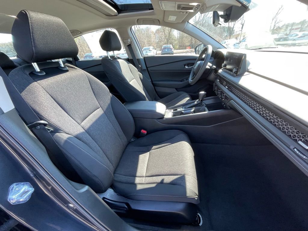 Certified 2025 Honda Accord SE image 32