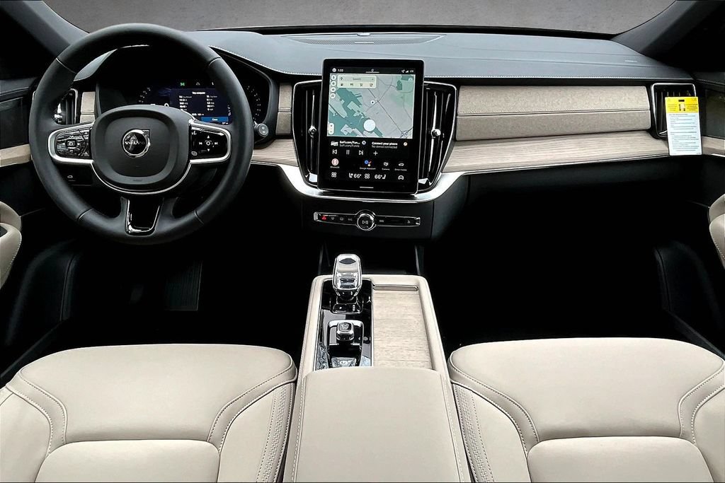 New 2026 Volvo XC90 B6 Plus w/ Protection Package Premier AWD/4WD image 5