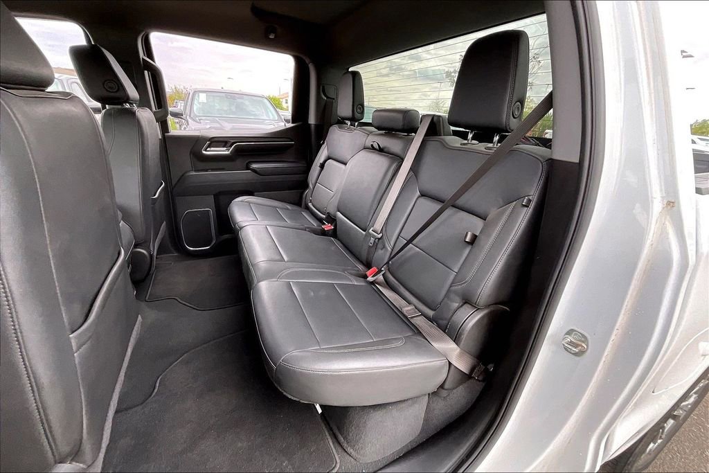 Used 2025 GMC Sierra 1500 SLT RWD image 25