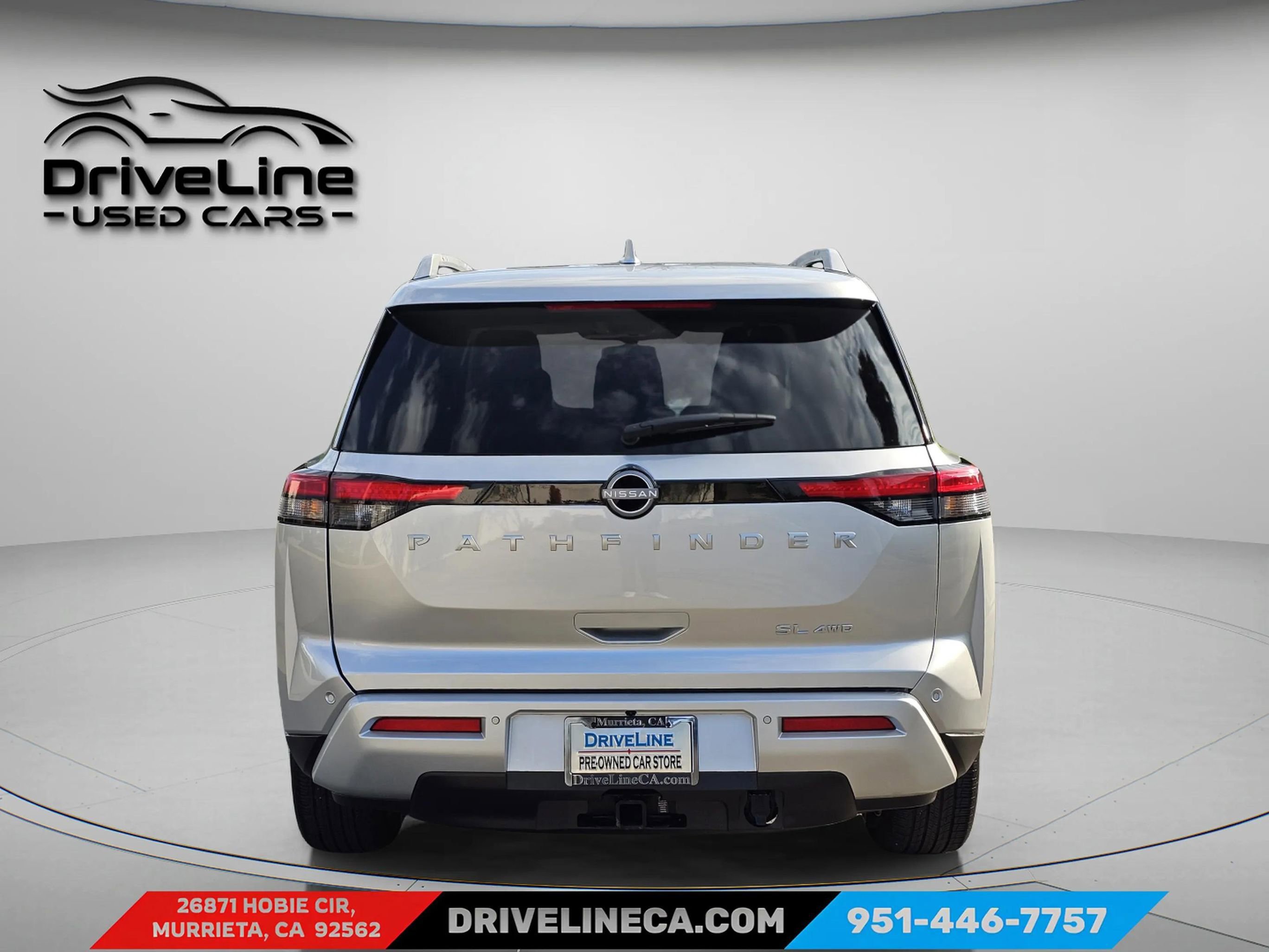 Used 2025 Nissan Pathfinder SL w/ SL Premium Package image 3