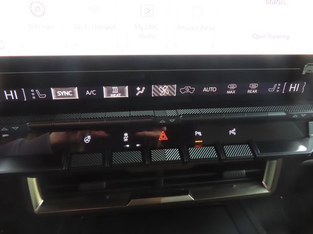 Used 2025 GMC Hummer EV 2X AWD/4WD image 33