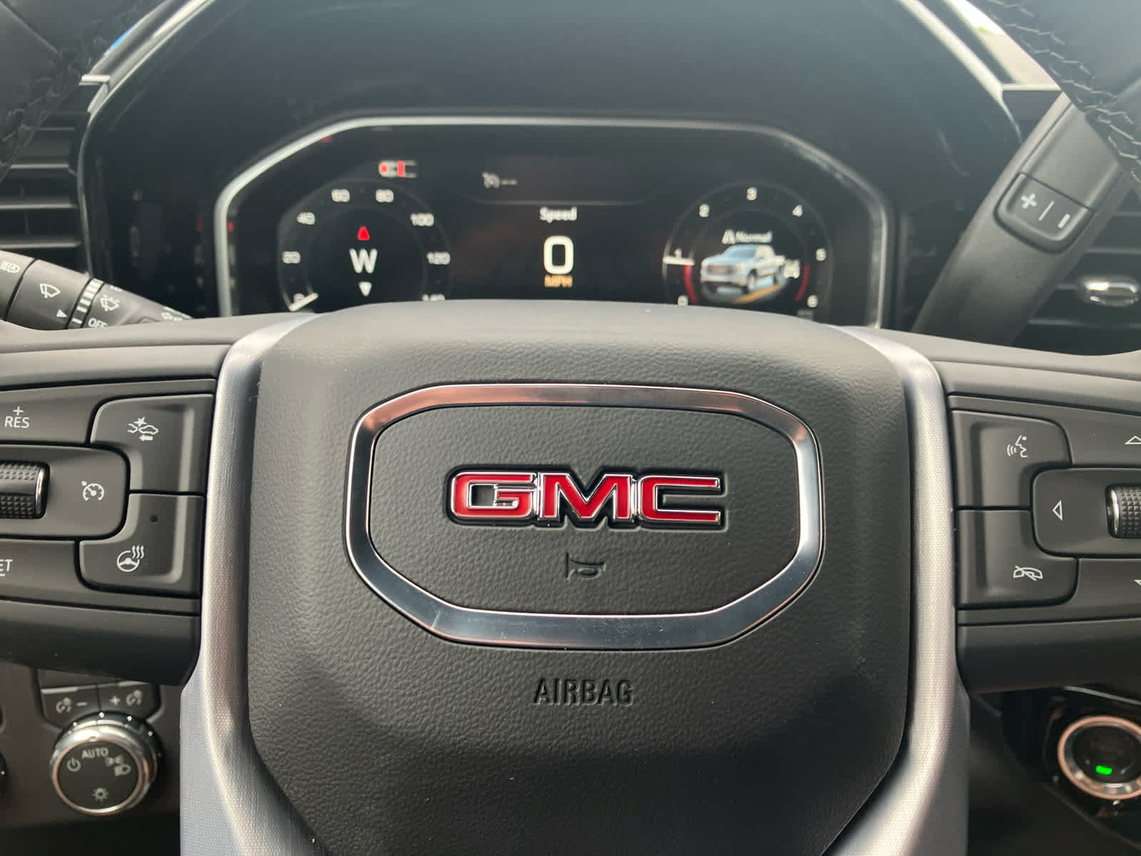 New 2026 GMC Sierra 1500 SLE w/ X31 Off-Road Package AWD/4WD image 18