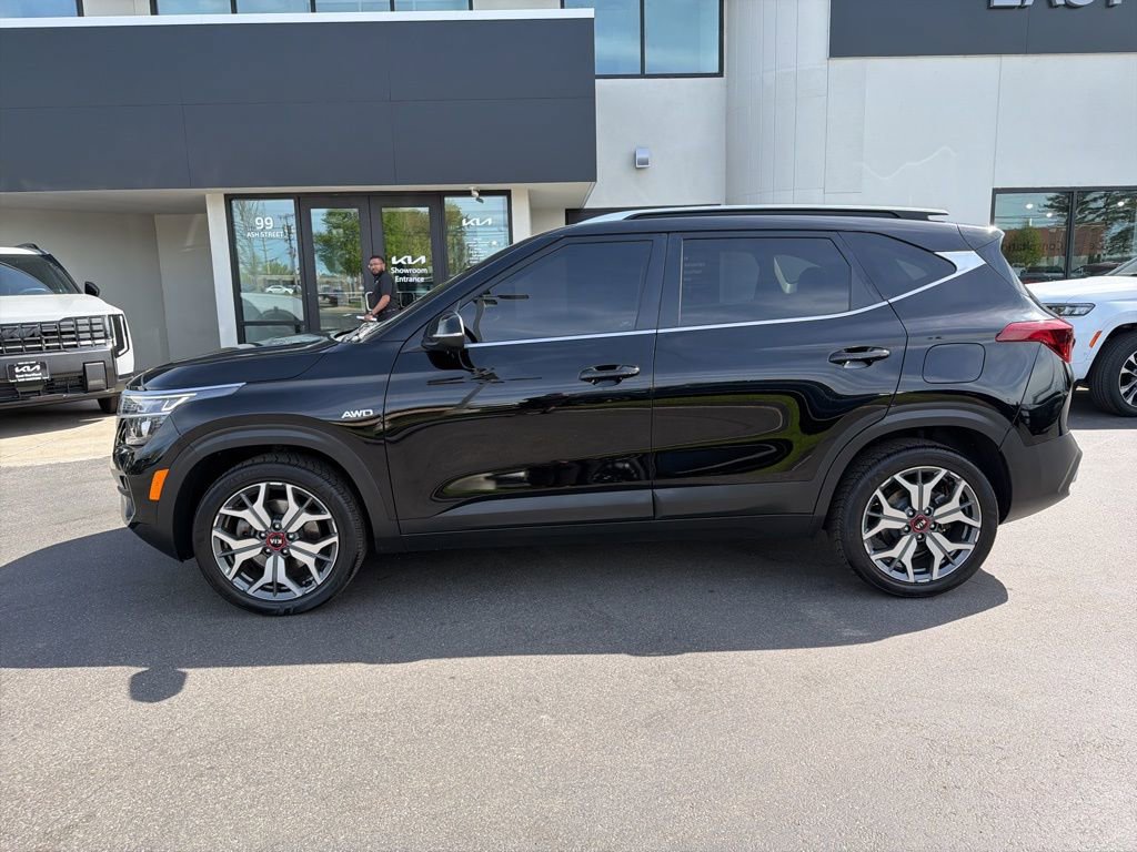 Certified 2021 Kia Seltos S AWD/4WD image 2