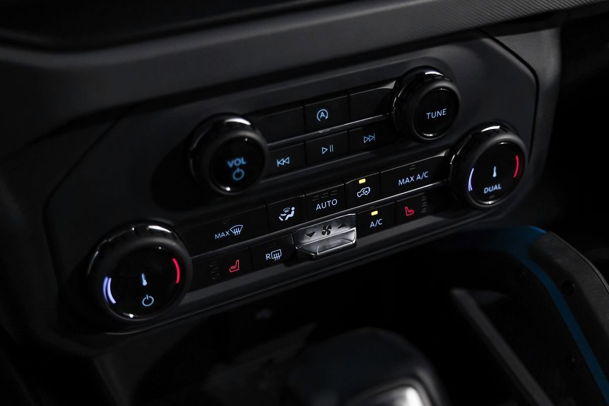Used 2022 Ford Bronco Black Diamond AWD/4WD image 25