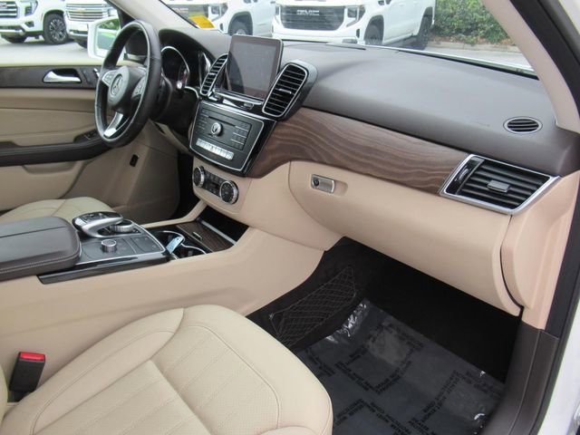 Used 2019 Mercedes-Benz GLE 400 4MATIC image 11