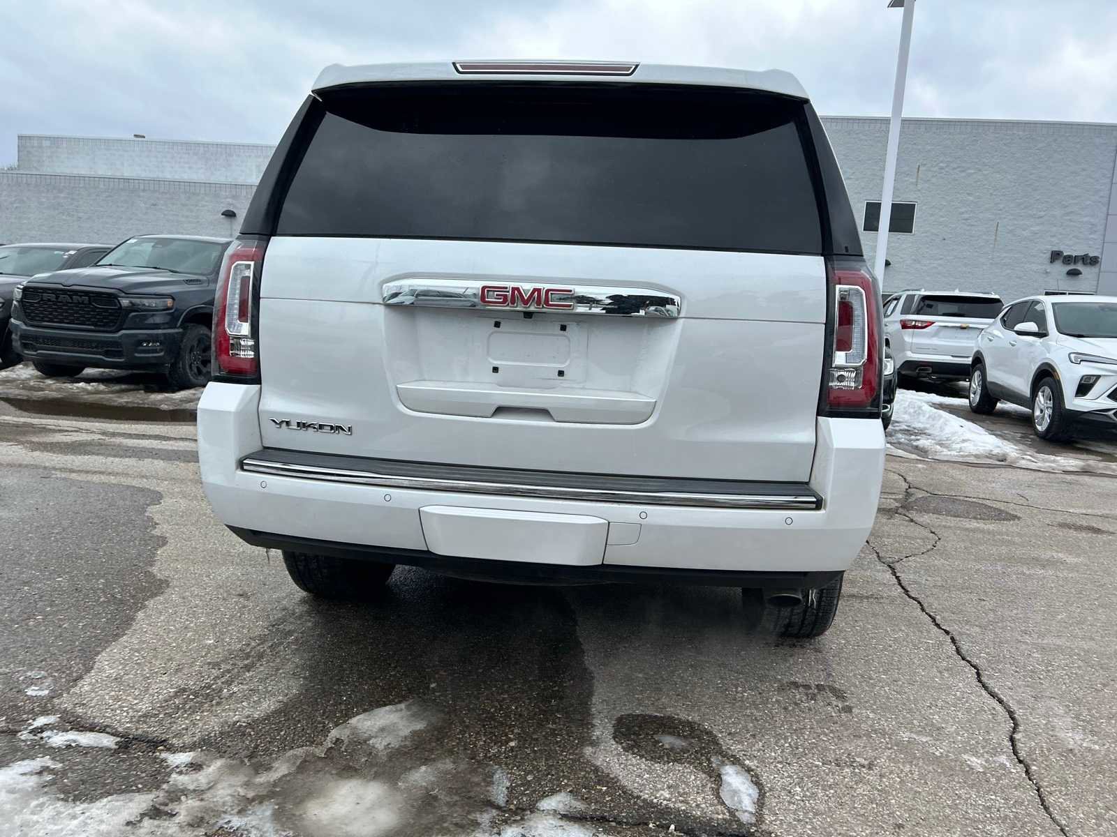 Used 2017 GMC Yukon Denali w/ Open Road Package image 26