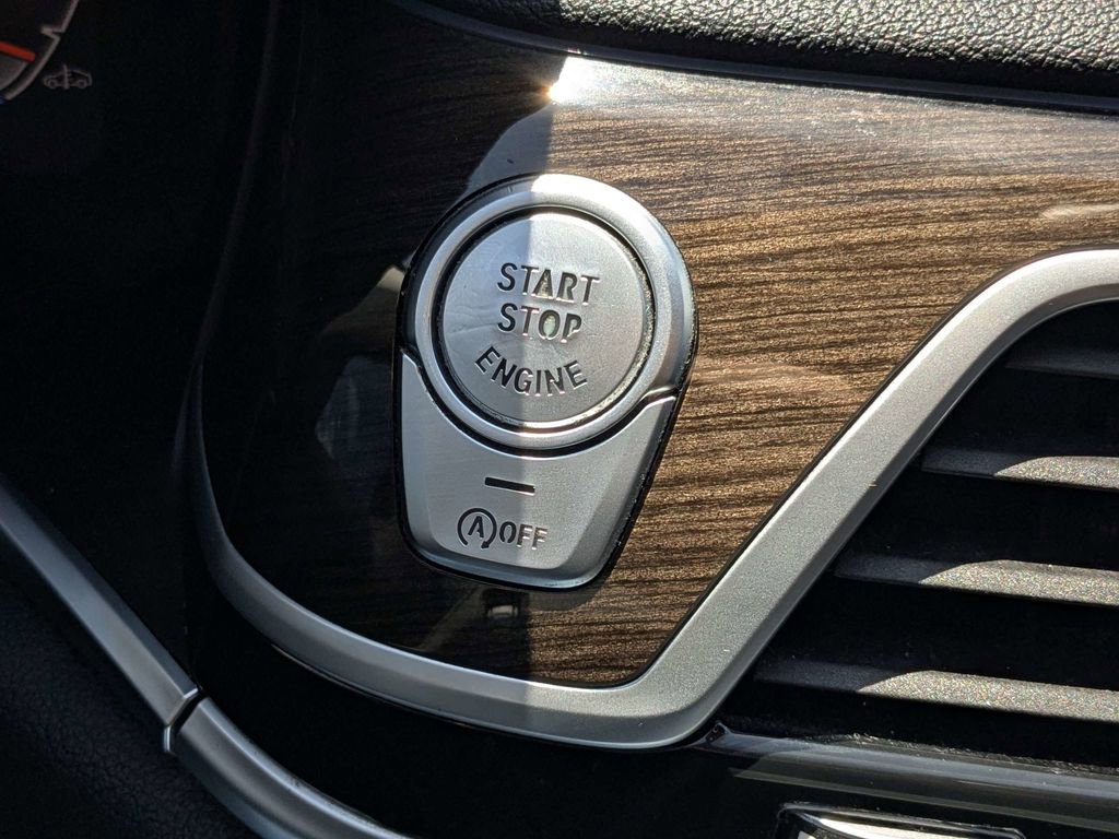 Used 2020 BMW 740i w/ Cold Weather Package RWD image 27