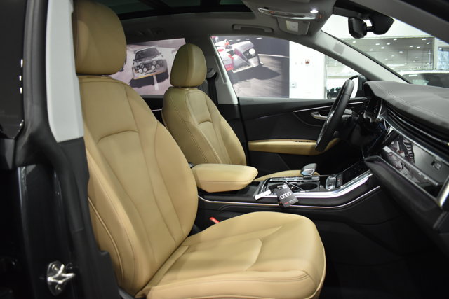 Used 2025 Audi Q8 Premium Plus w/ Premium Plus Package AWD/4WD image 30