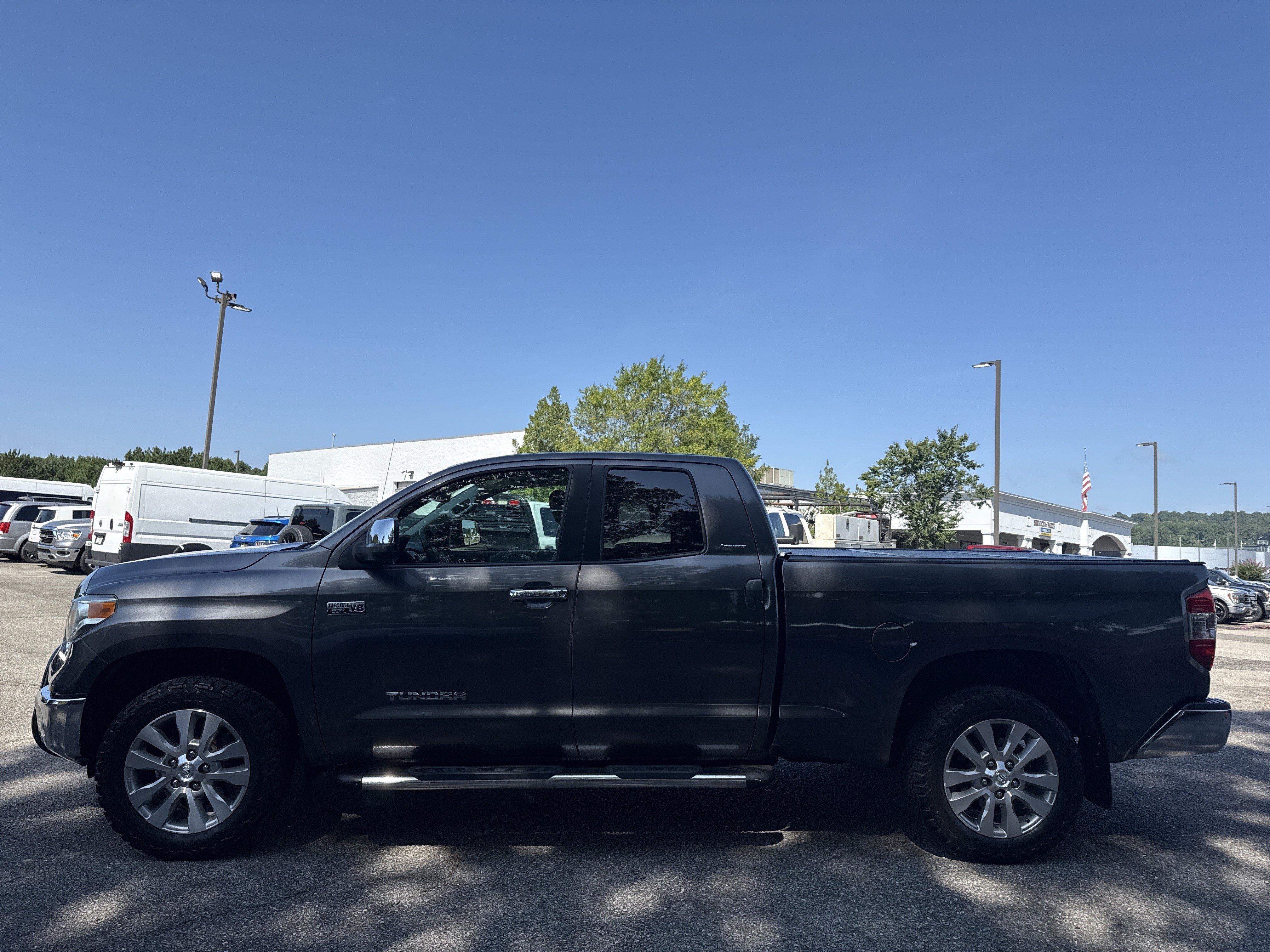 Used 2014 Toyota Tundra Limited AWD/4WD image 4
