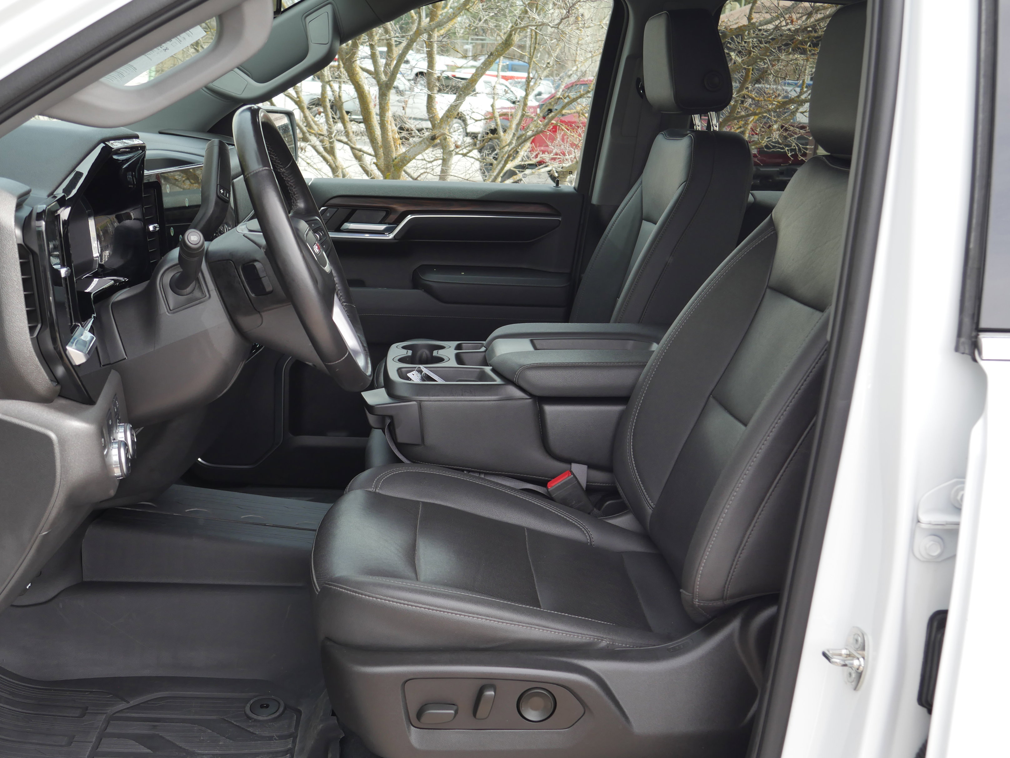 Used 2022 GMC Sierra 1500 SLT image 10