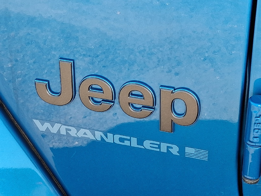 Used 2024 Jeep Wrangler Unlimited w/ Convenience Group AWD/4WD image 31