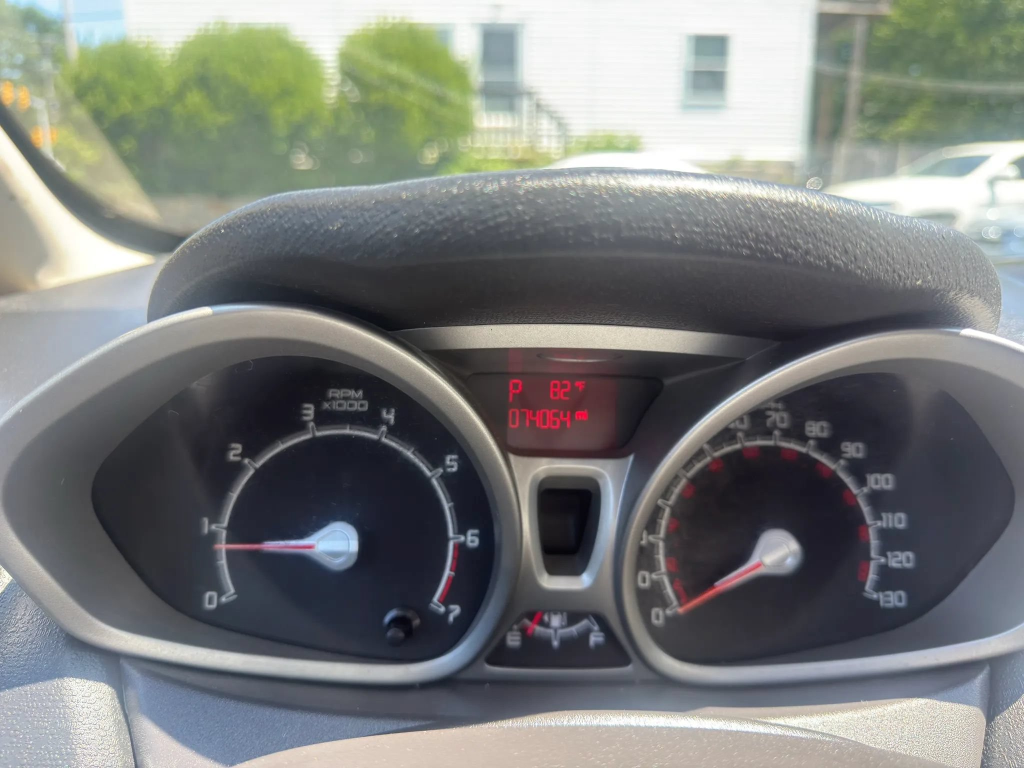 Used 2011 Ford Fiesta SES FWD image 26
