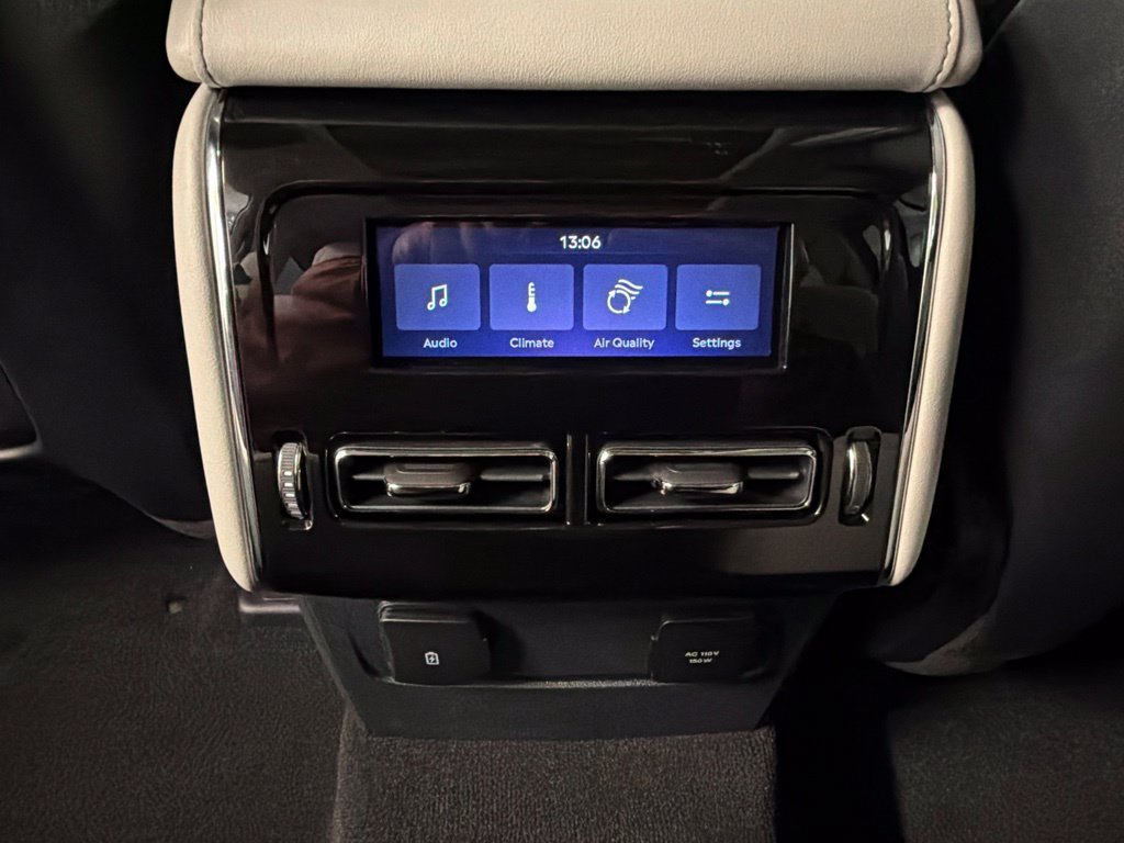 New 2027 Lincoln Aviator AWD image 39