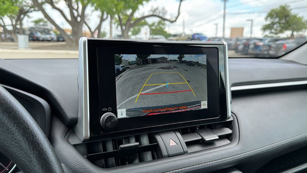 Certified 2025 Toyota RAV4 XLE AWD/4WD image 30