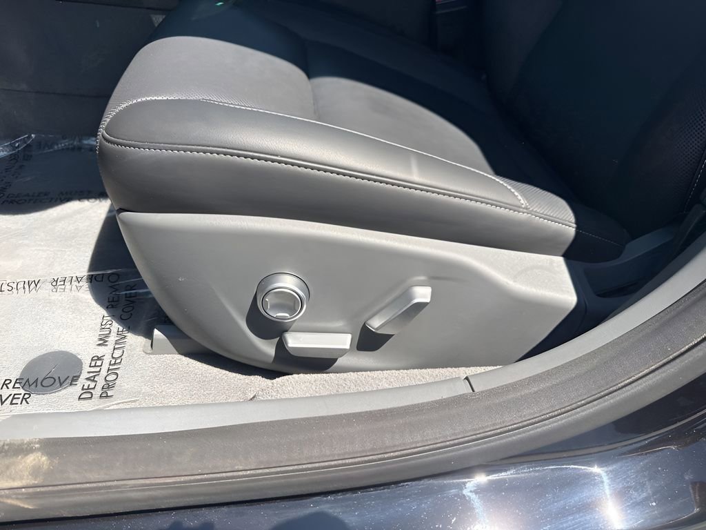 Used 2024 Lucid Air Pure image 10