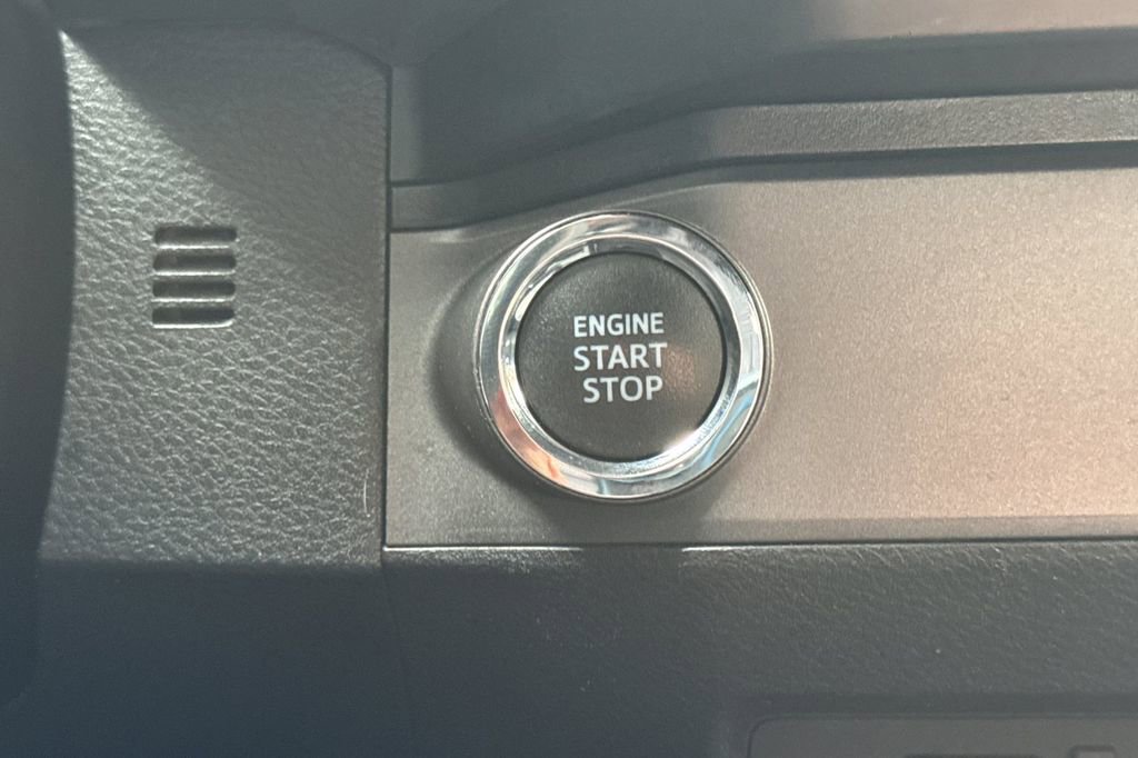 Used 2021 Toyota Tacoma TRD Sport w/ Technology Package RWD image 21