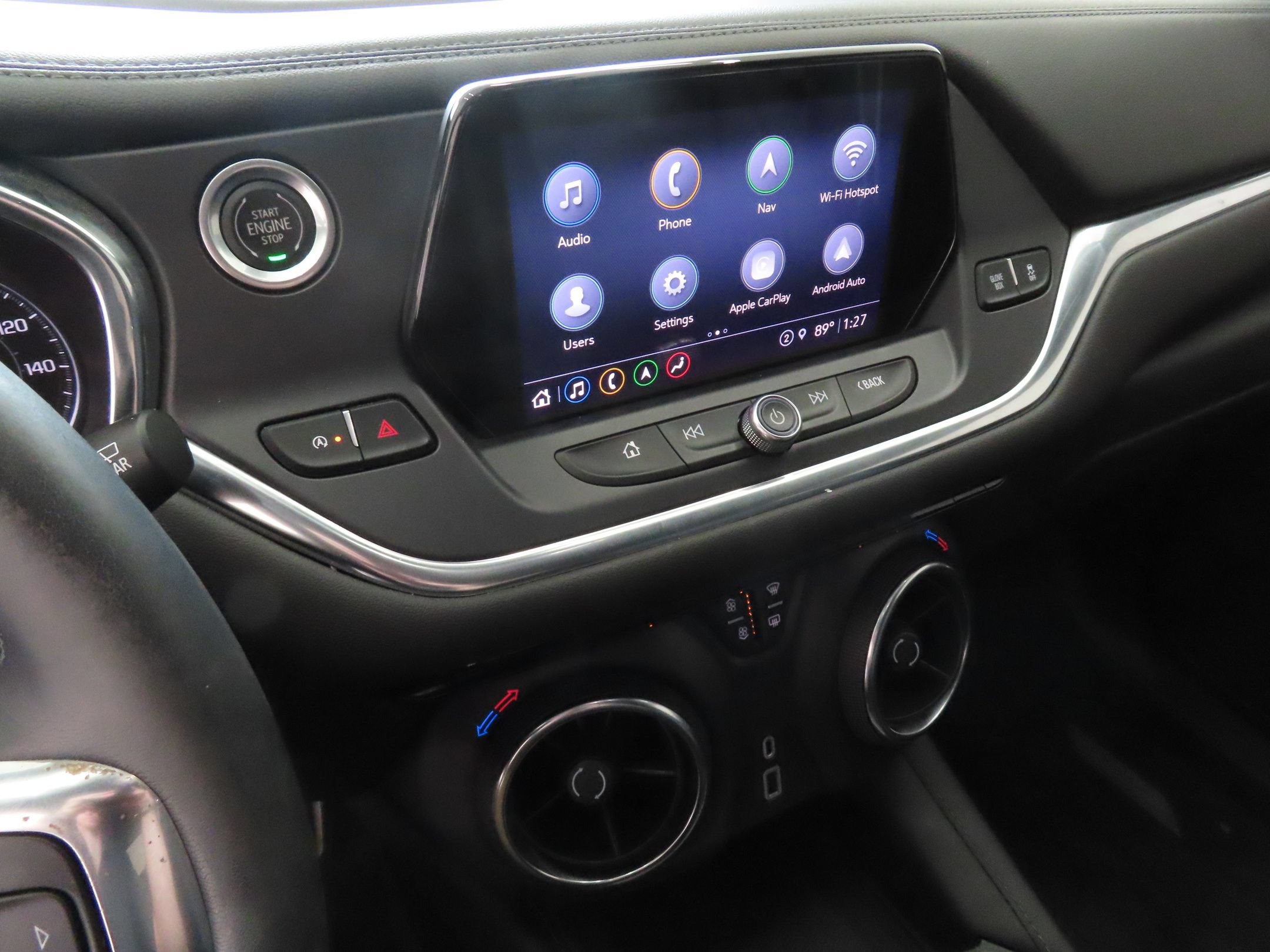 Used 2022 Chevrolet Blazer LT w/ Sound & Technology Package FWD image 18