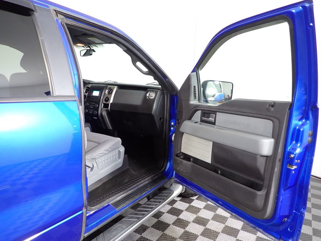 Used 2013 Ford F150 XLT w/ Mid Equipment Group AWD/4WD image 29