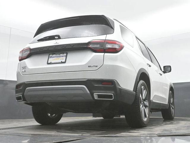 Used 2025 Honda Pilot Elite image 48