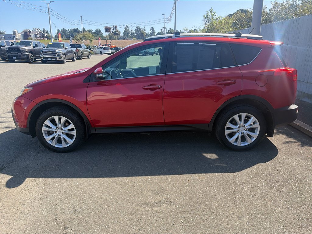 Used 2014 Toyota RAV4 Limited AWD/4WD image 2