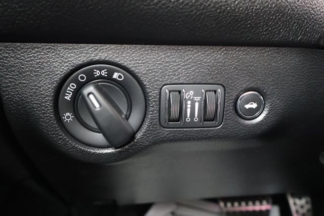 Used 2021 Dodge Challenger R/T Scat Pack RWD image 17
