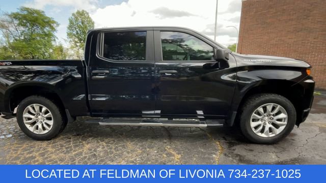 Used 2020 Chevrolet Silverado 1500 Custom w/ Custom Value Package image 9