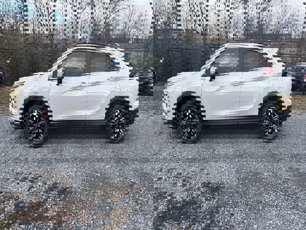 New 2026 Mitsubishi Eclipse Cross SE image 3