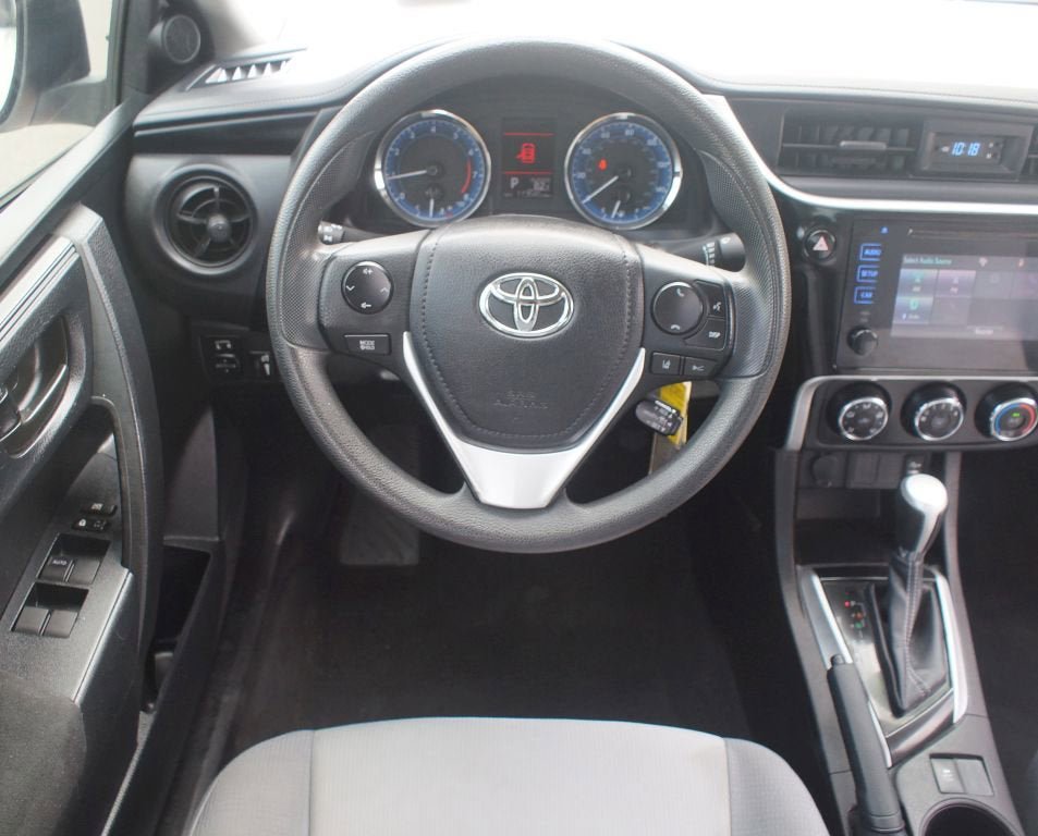 Used 2017 Toyota Corolla L FWD image 5