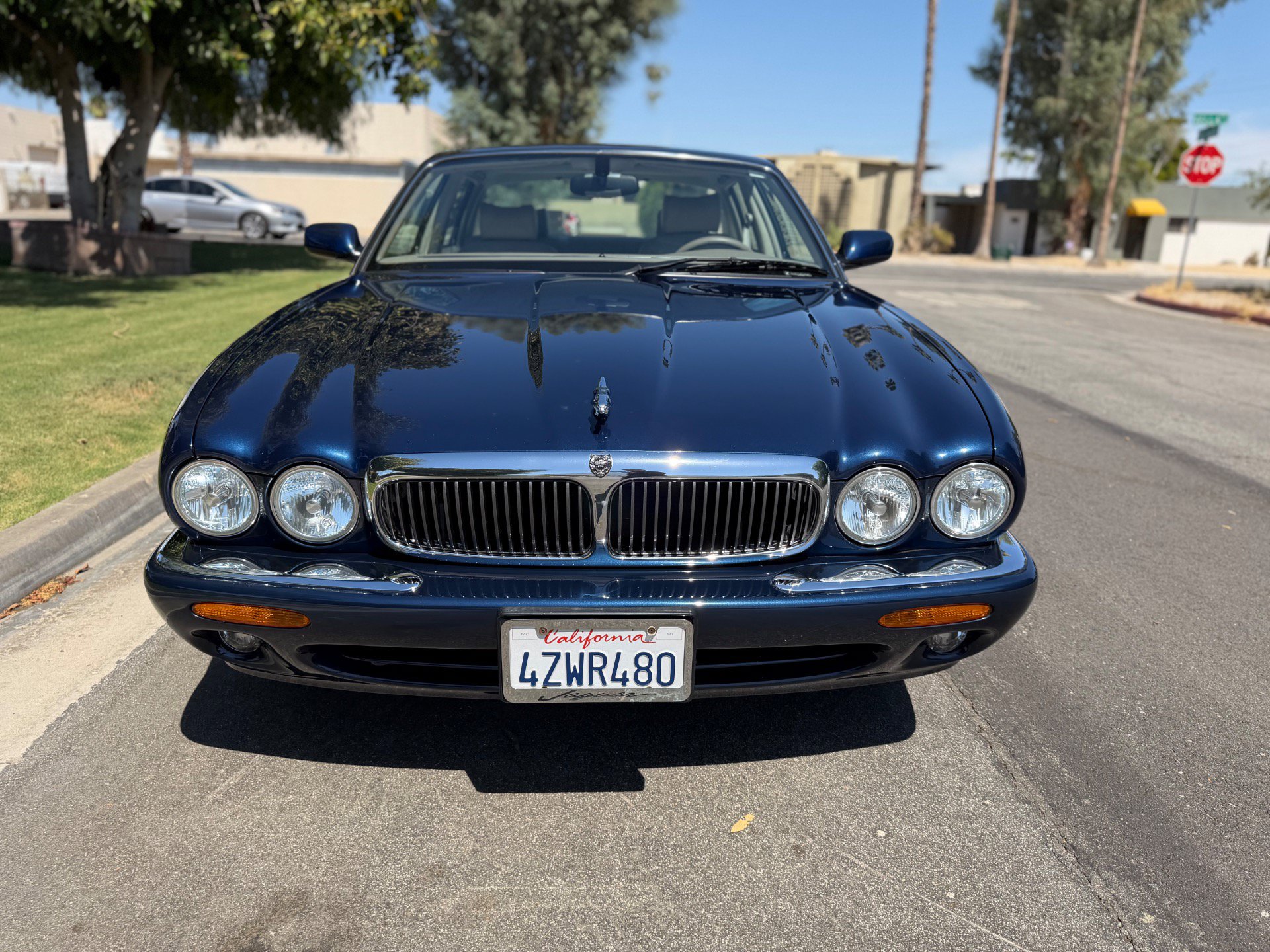 Used 2000 Jaguar XJ8 RWD image 6