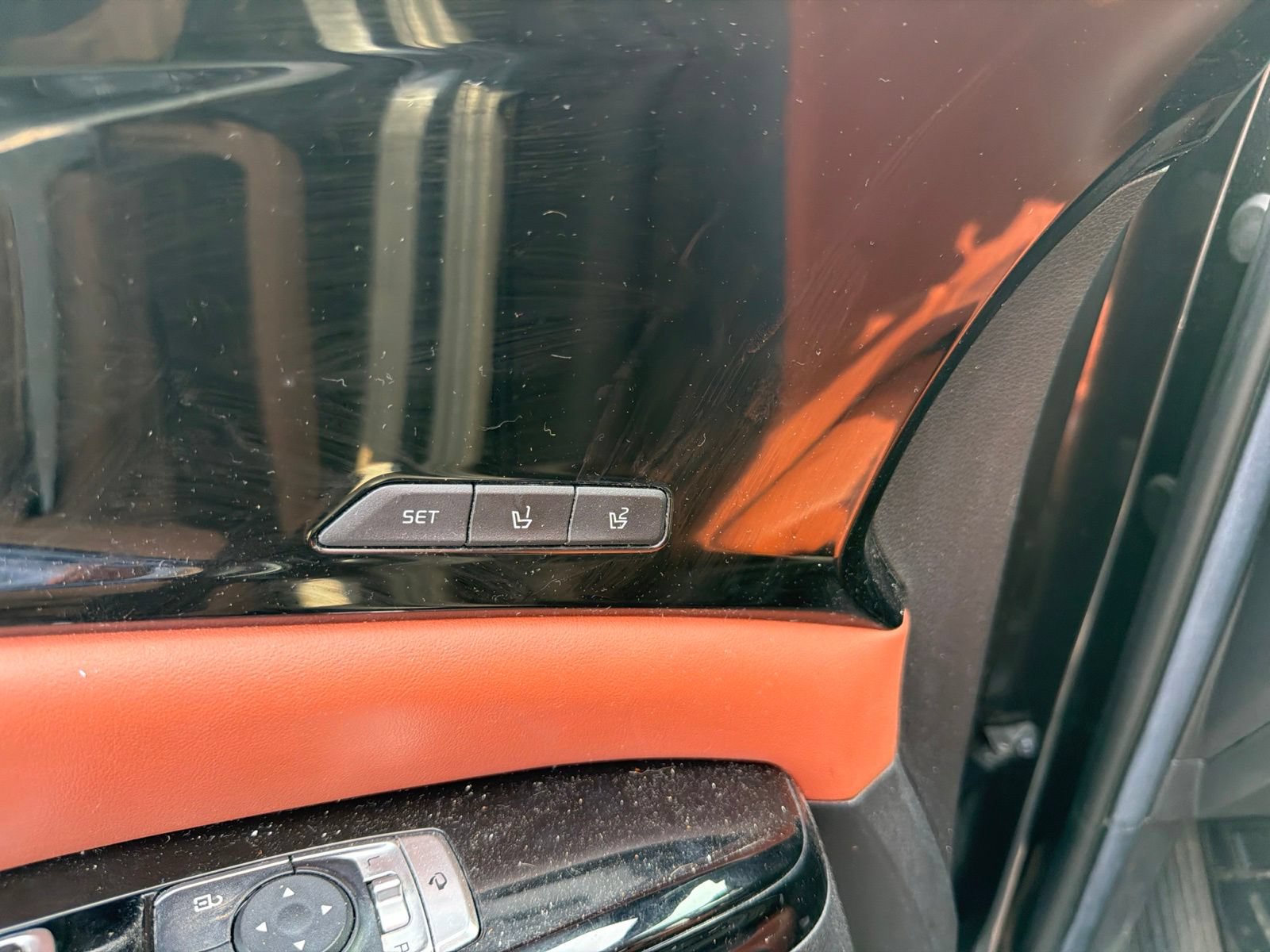 Used 2024 Kia Carnival SX FWD image 7