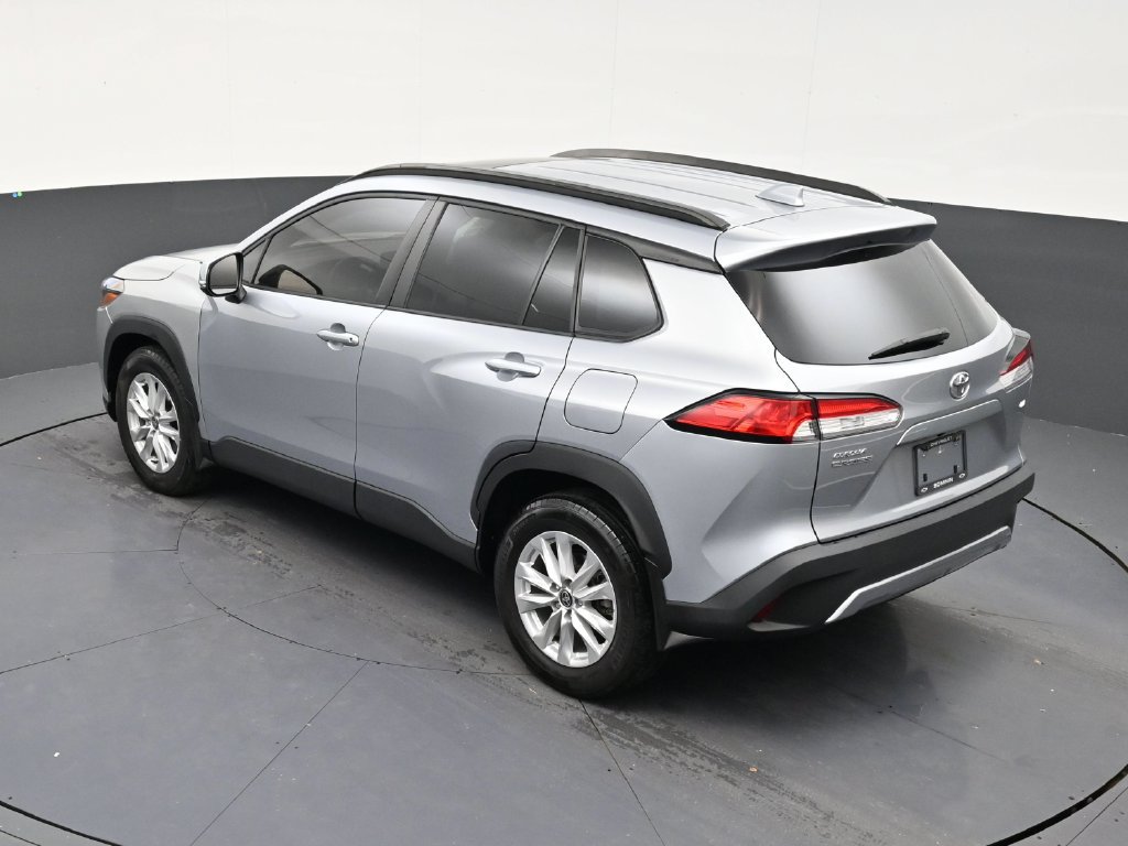 Used 2024 Toyota Corolla Cross LE w/ Moonroof Package FWD image 13