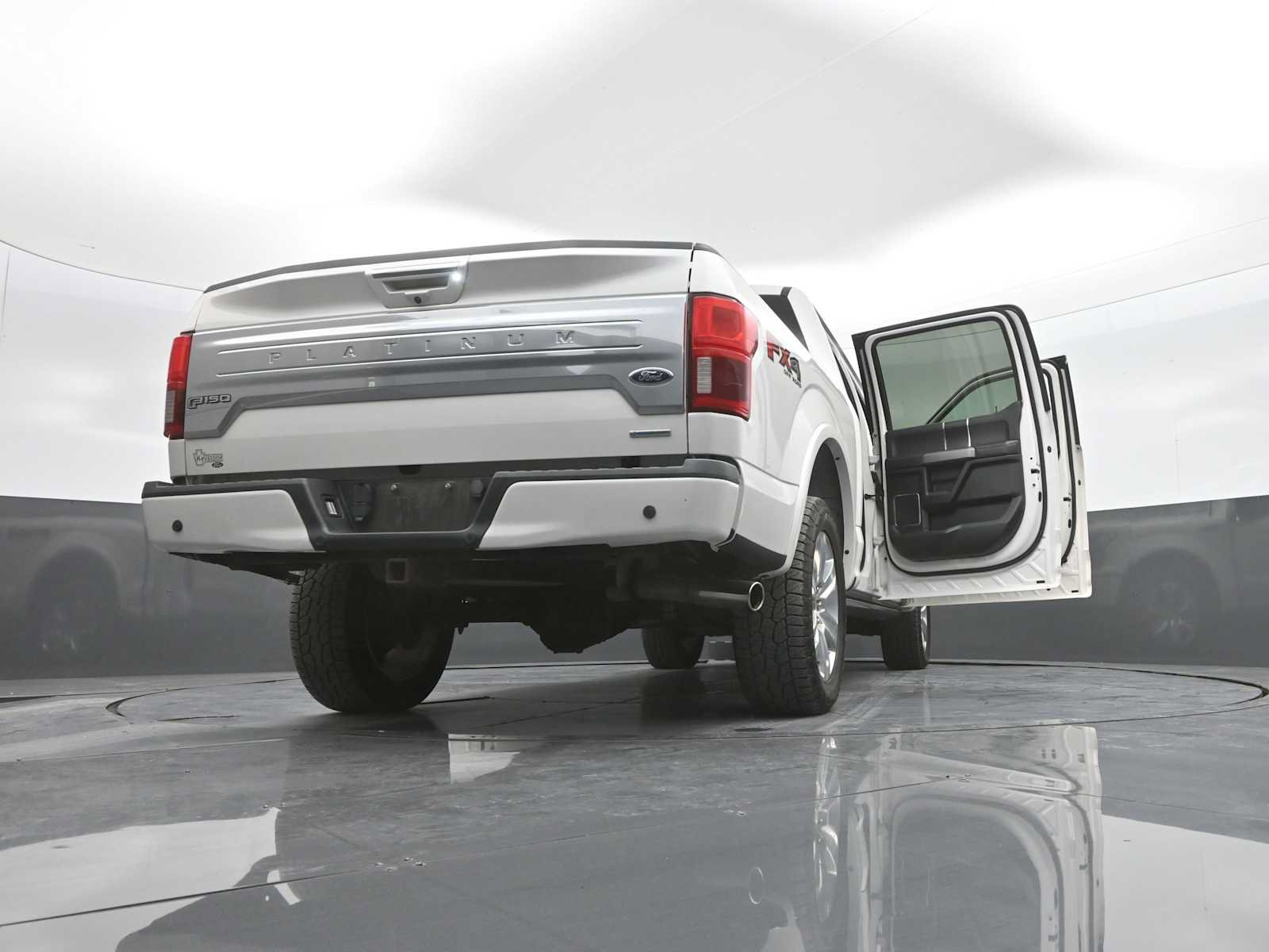 Used 2018 Ford F150 Platinum w/ Equipment Group 701A Luxury AWD/4WD image 45