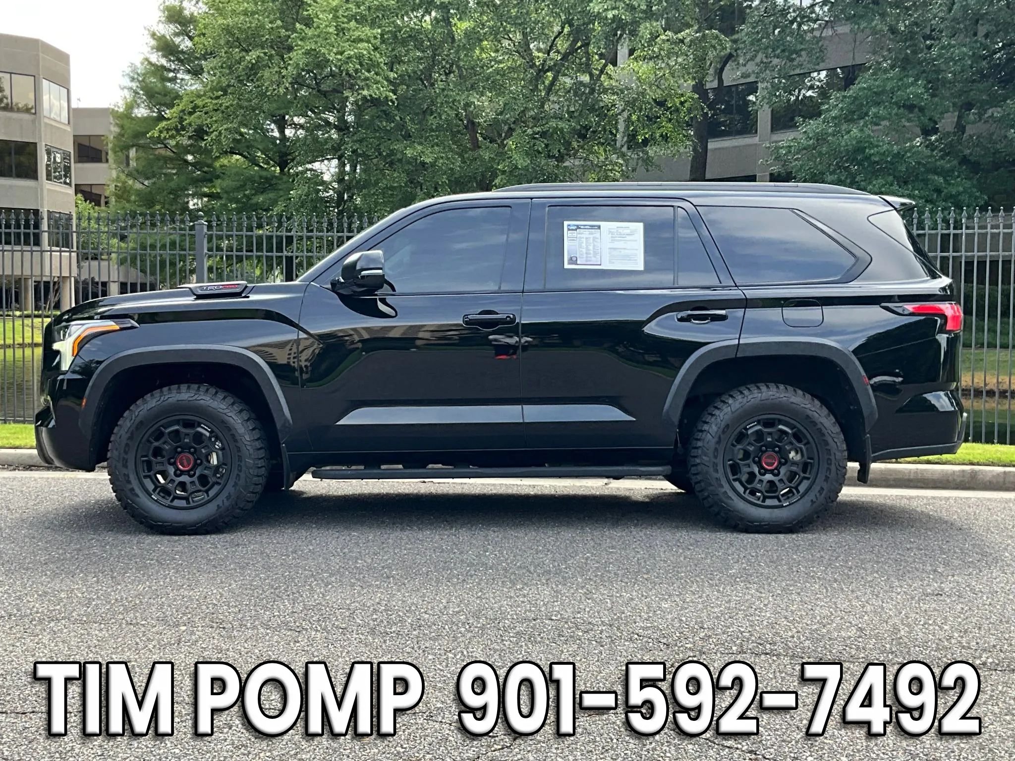 Used 2023 Toyota Sequoia TRD Pro AWD/4WD image 8