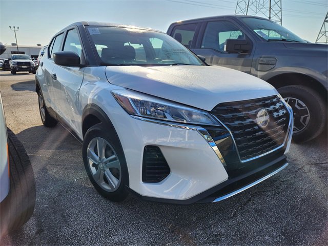 Used 2022 Nissan Kicks S