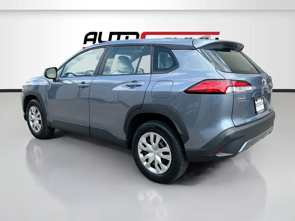 Used 2025 Toyota Corolla Cross L FWD image 5