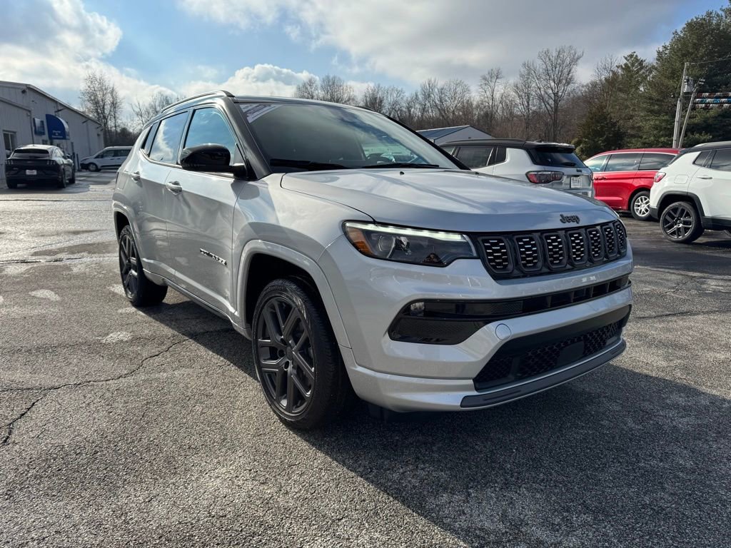 Used 2024 Jeep Compass Limited w/ High Altitude Package image 8