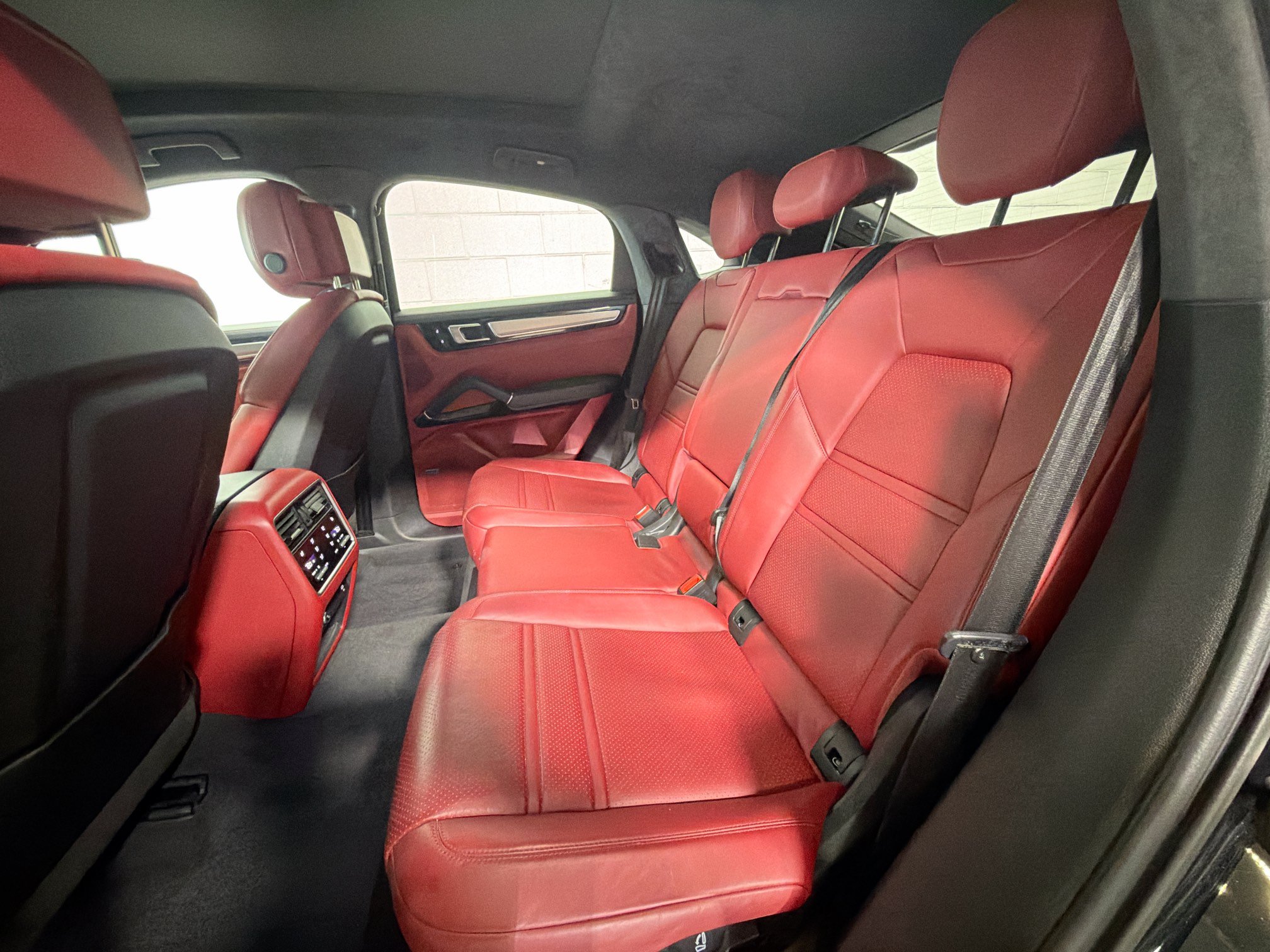 Certified 2023 Porsche Cayenne GTS AWD/4WD image 22