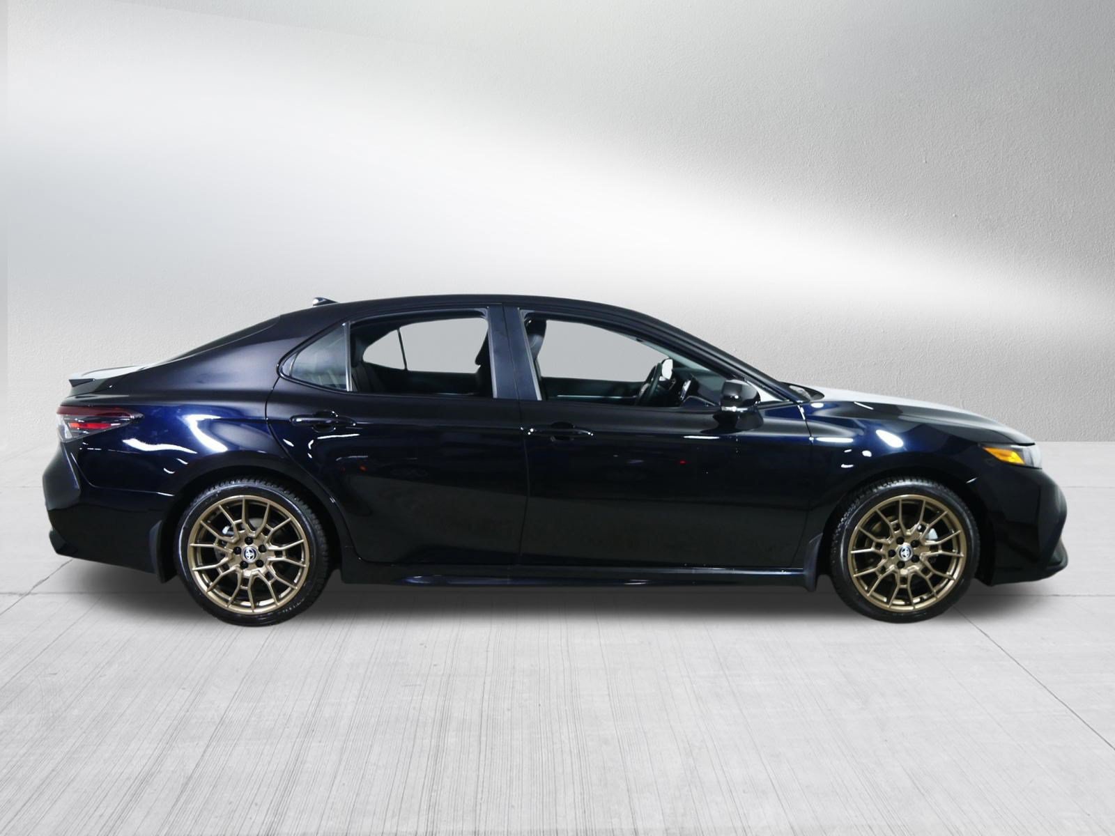 Used 2023 Toyota Camry SE w/ Convenience Package AWD/4WD image 8