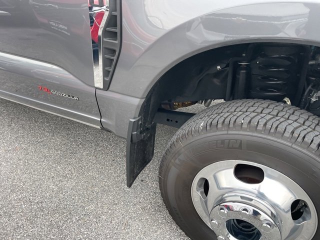 Used 2024 Ford F350 Lariat w/ Lariat Ultimate Package image 6