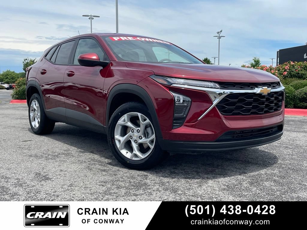 Used 2025 Chevrolet Trax LS w/ LS Convenience Package FWD image 1