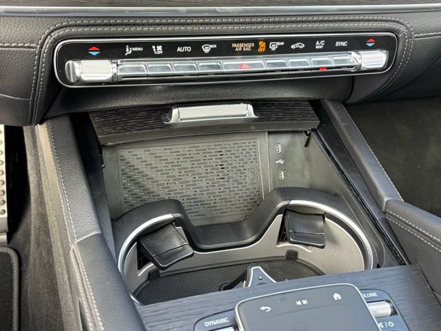 Used 2025 Mercedes-Benz GLS 580 4MATIC image 21