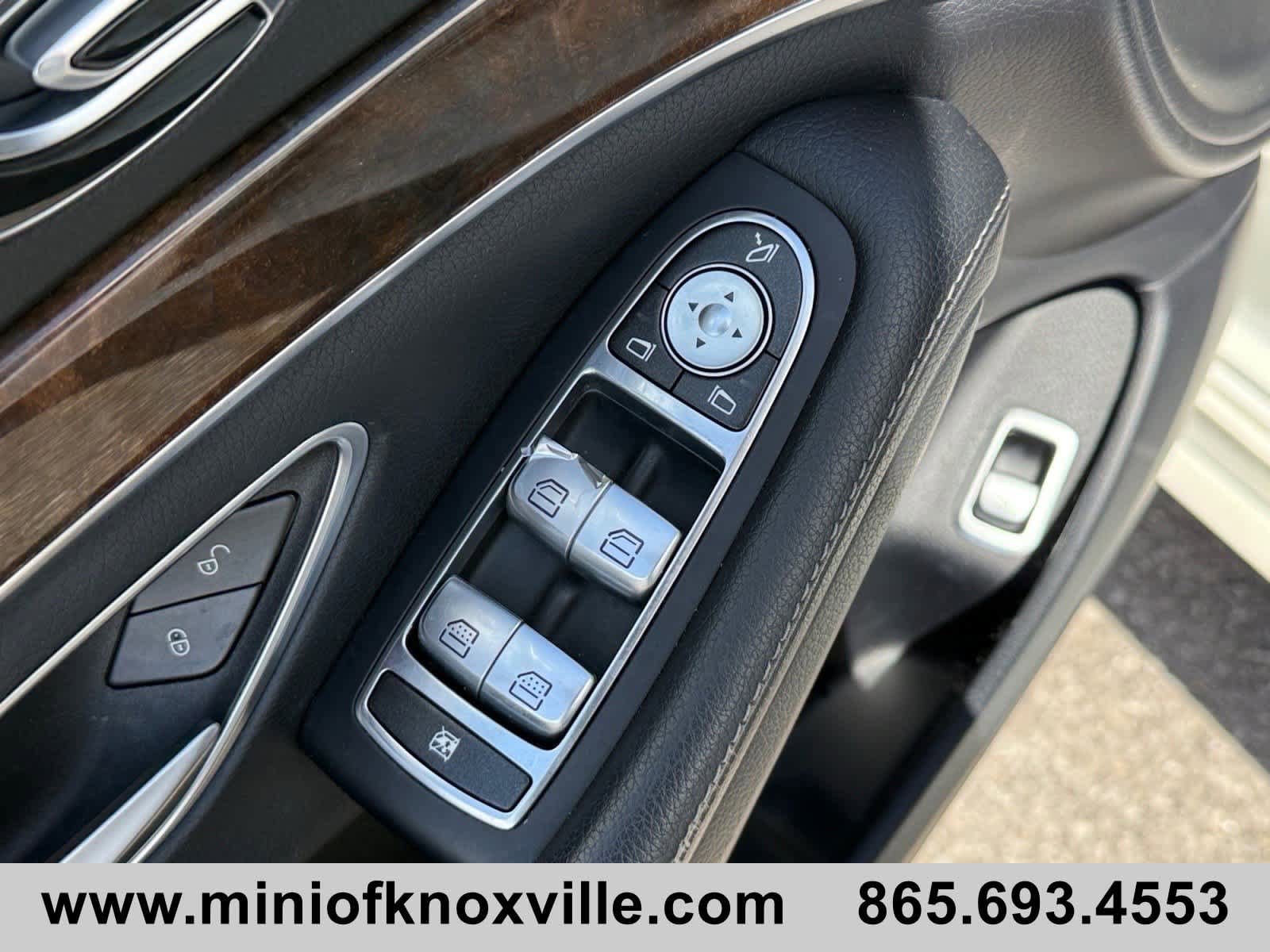 Used 2014 Mercedes-Benz S 550 Sedan w/ Sport Package w/ Sport Package image 11
