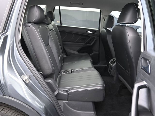 Used 2022 Volkswagen Tiguan SE image 45