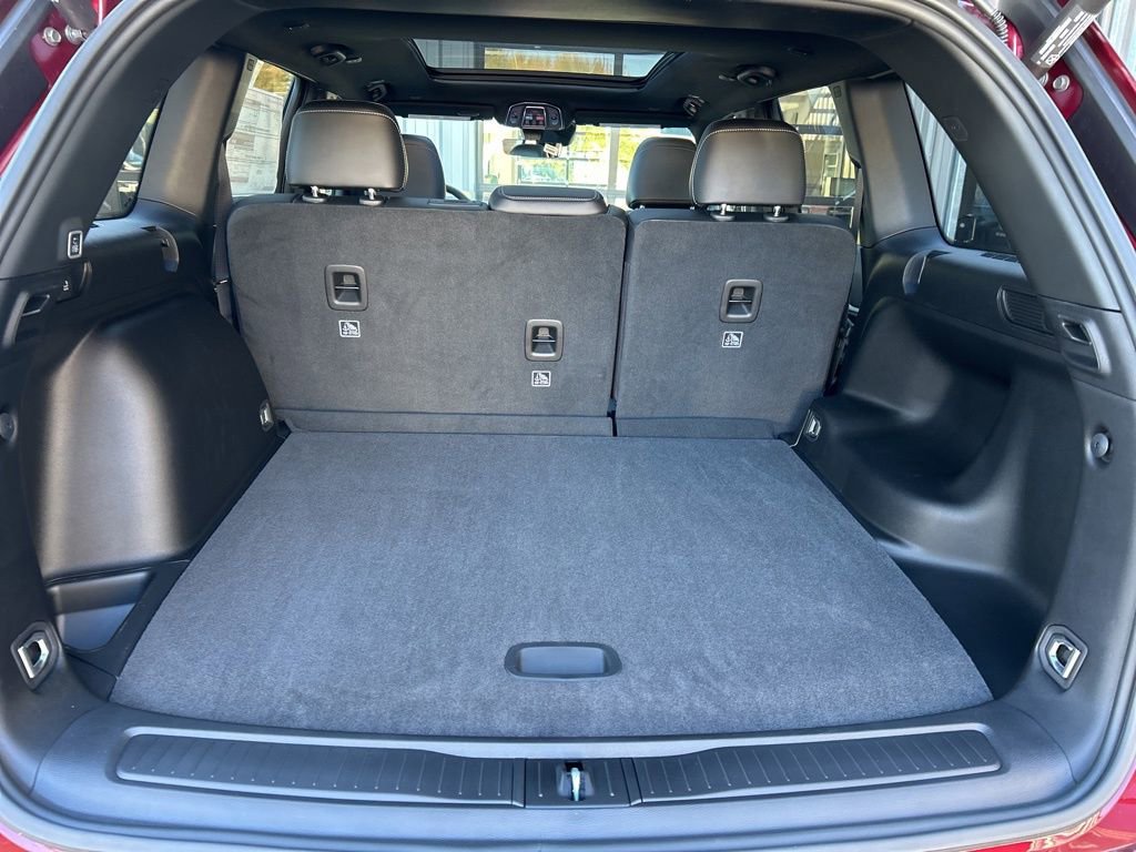 New 2025 Jeep Grand Cherokee Limited w/ Black Appearance Package image 37