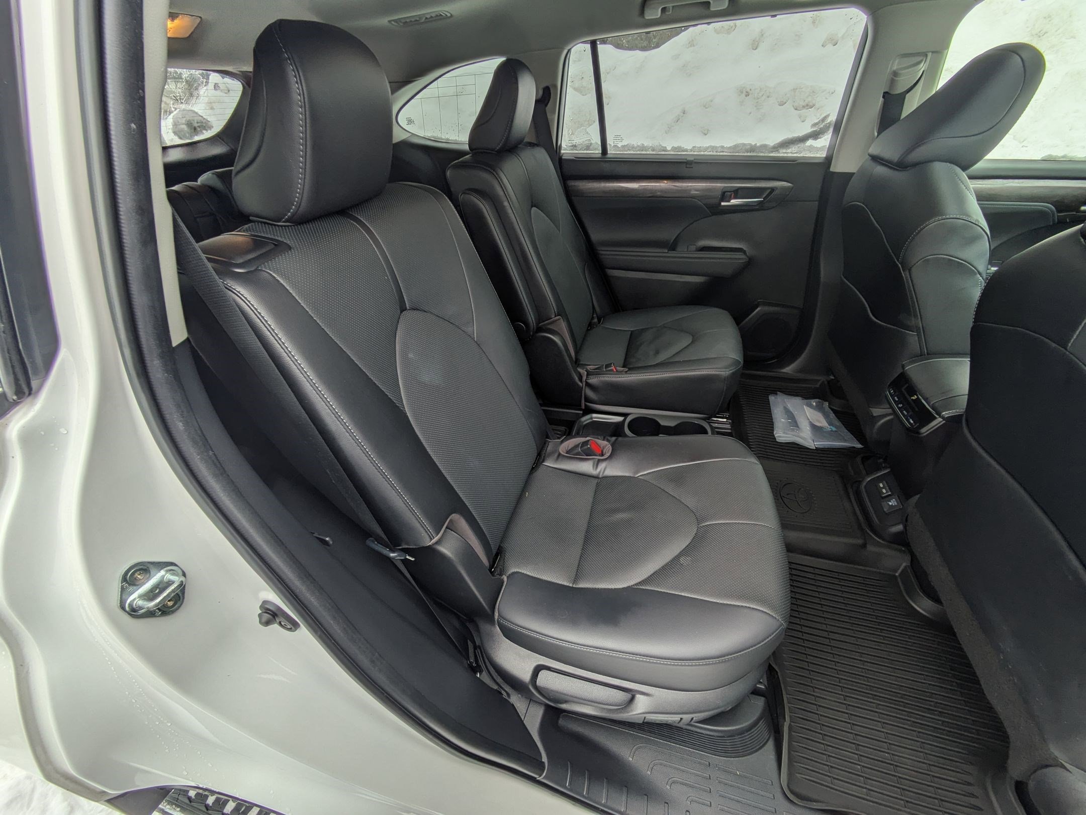 Used 2023 Toyota Highlander Limited image 23